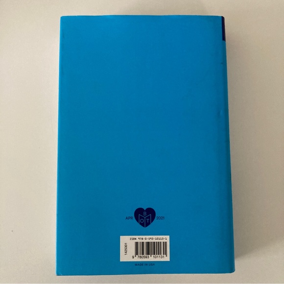 3/$20 The Hunting Wives by May Cobb Hardcover Book - Picture 2 of 7